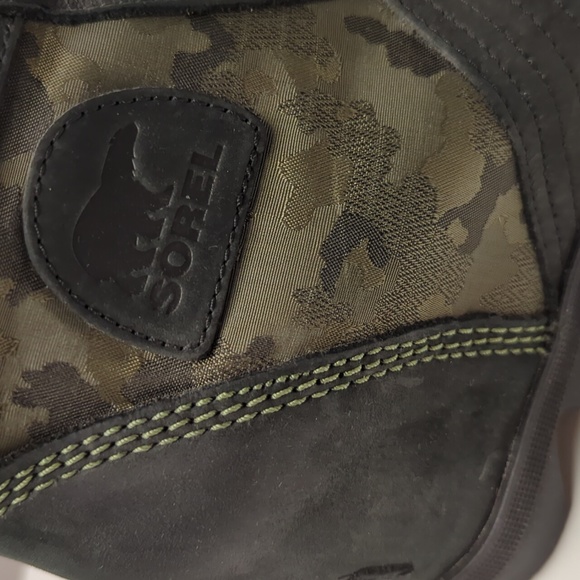 Sorel Wedge Boots. Like New - Picture 9 of 11